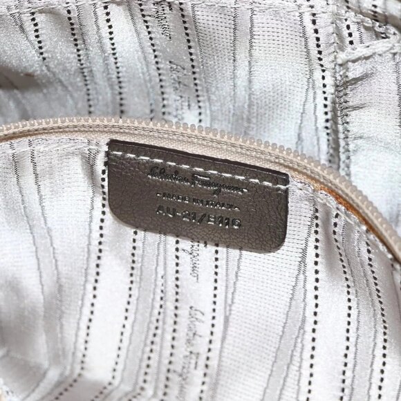 Salvatore Ferragamo Vala Shoulder Bag Leather Silver Auth - Picture 14 of 16